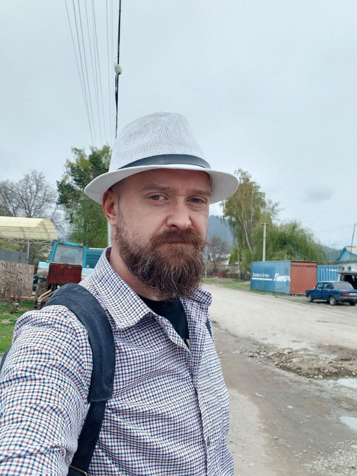 <em>Дмитрий Бураков после отъезда из России, апрель 2024 года / Фото из личного архива</em>