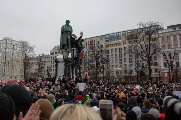 Protestors rallying in Pushkin Square at a rally in support of Alexei Navalny / Photo: Dan Storyev