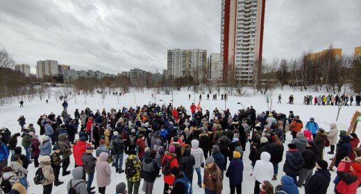 Pressure on defenders of the Bitsevsky Forest