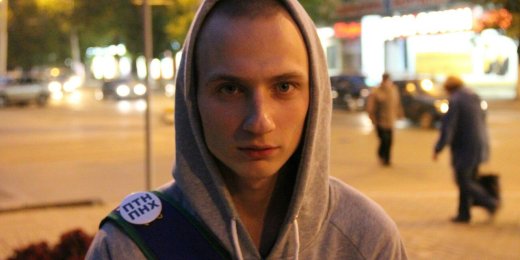 «В местах сбора молодежи»