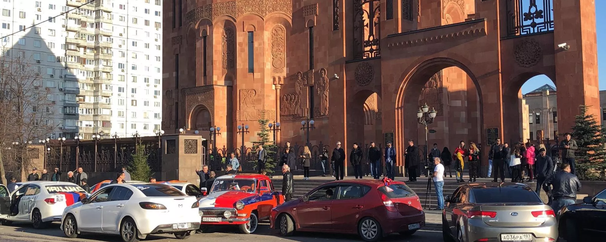 В Москве были задержаны несколько десятков участников акции у армянского храма