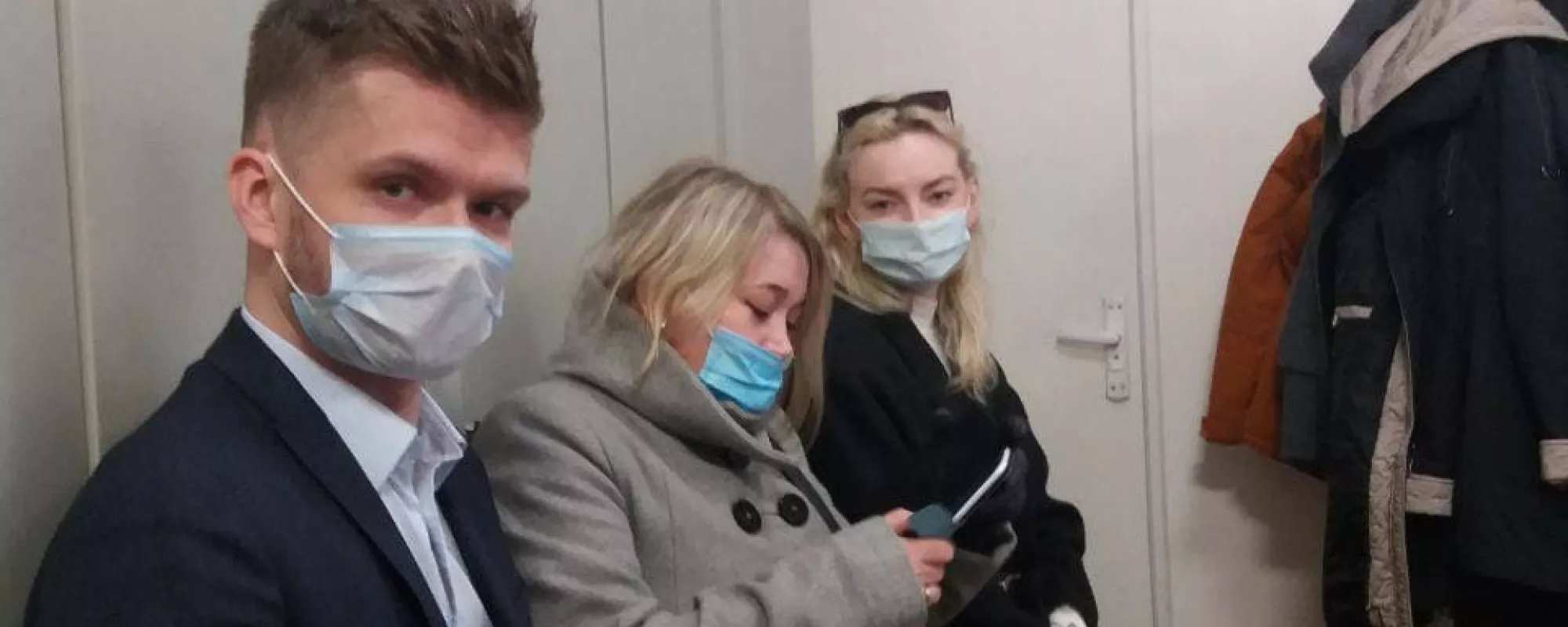 Суд в Петербурге прекратил дела против мундепов, задержанных во время заседания
