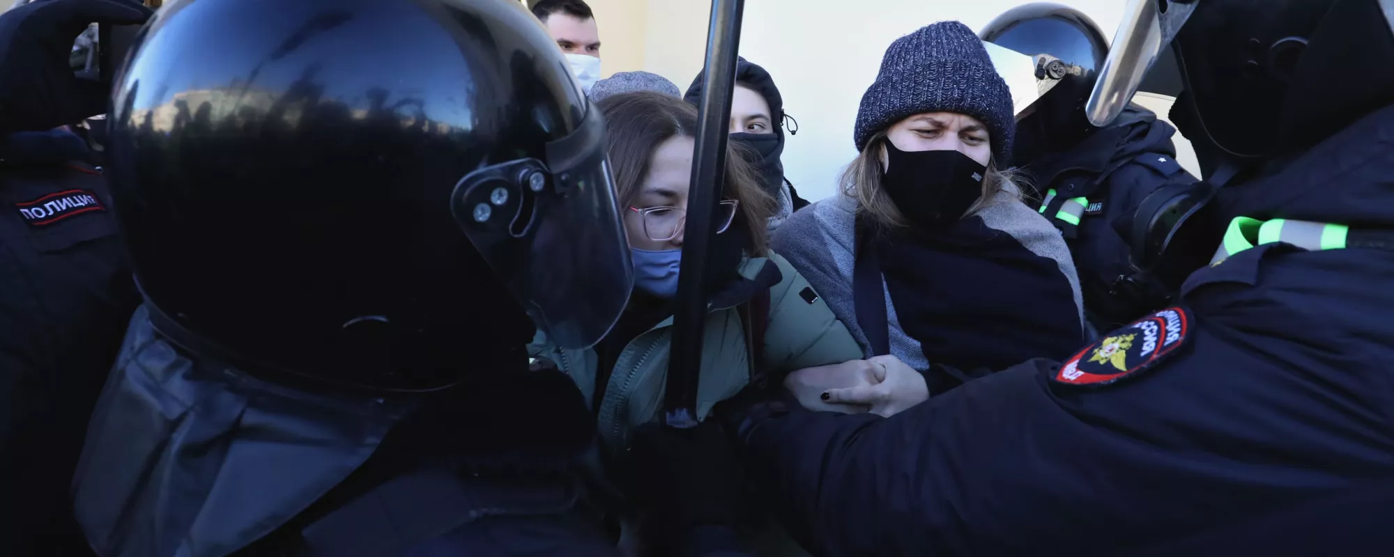 Задержания по всей стране: итоги протестов против войны с Украиной 24-27 февраля