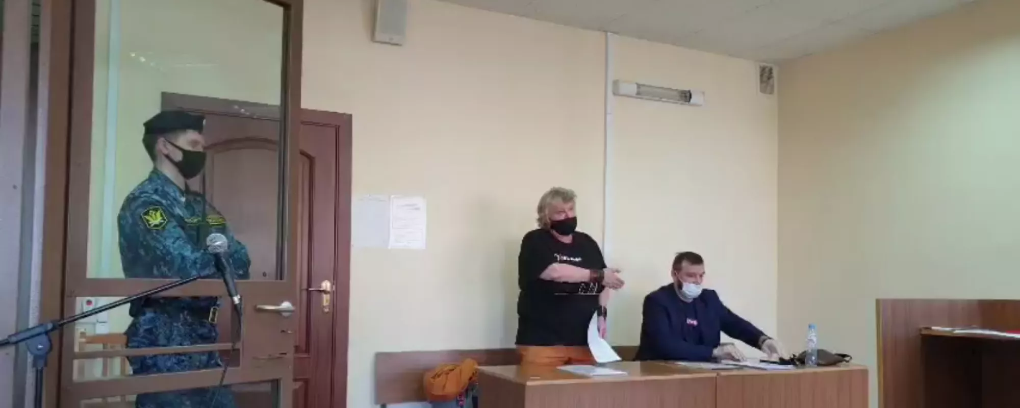 Суд в Новгороде рассмотрел административные дела задержанных участников Земского съезда