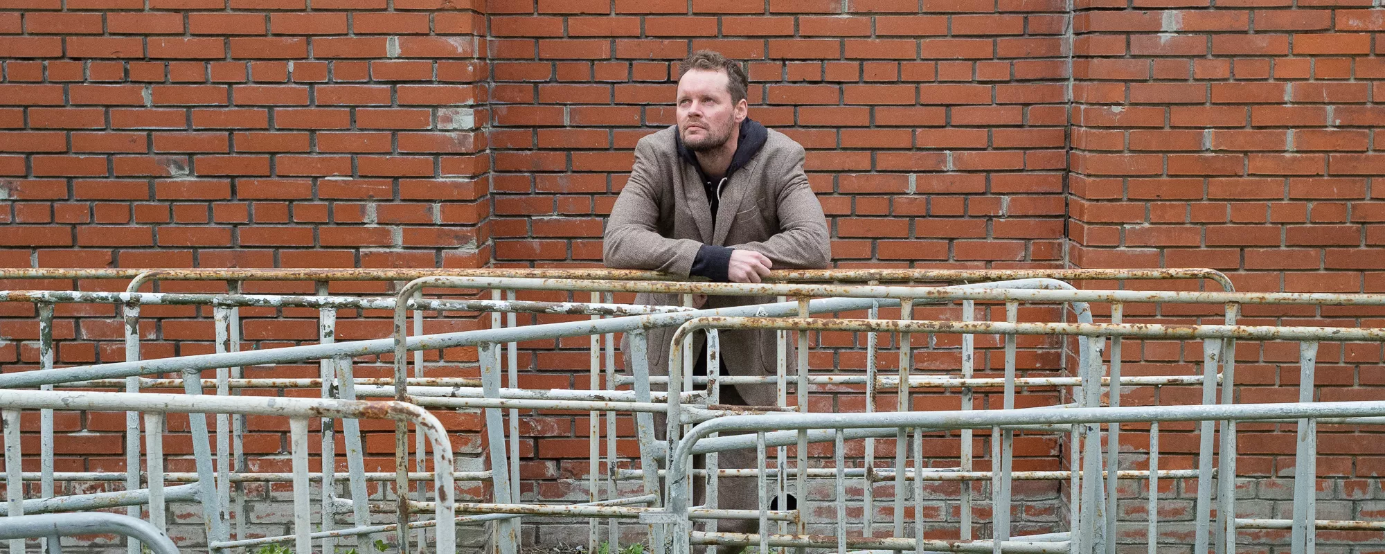 «Язвительный философ и немножко пьяненький хохмач». Слава Малахов — в тюрьме и на свободе