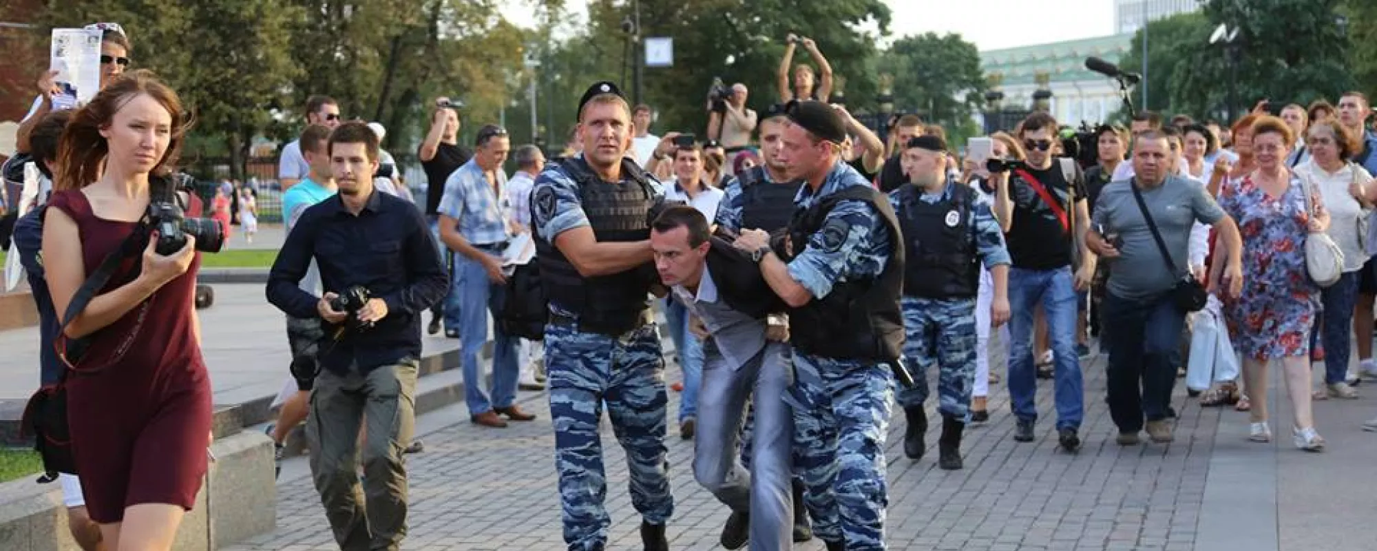 Пропавший без вести активист, ранее уехавший из страны, нашелся в СИЗО