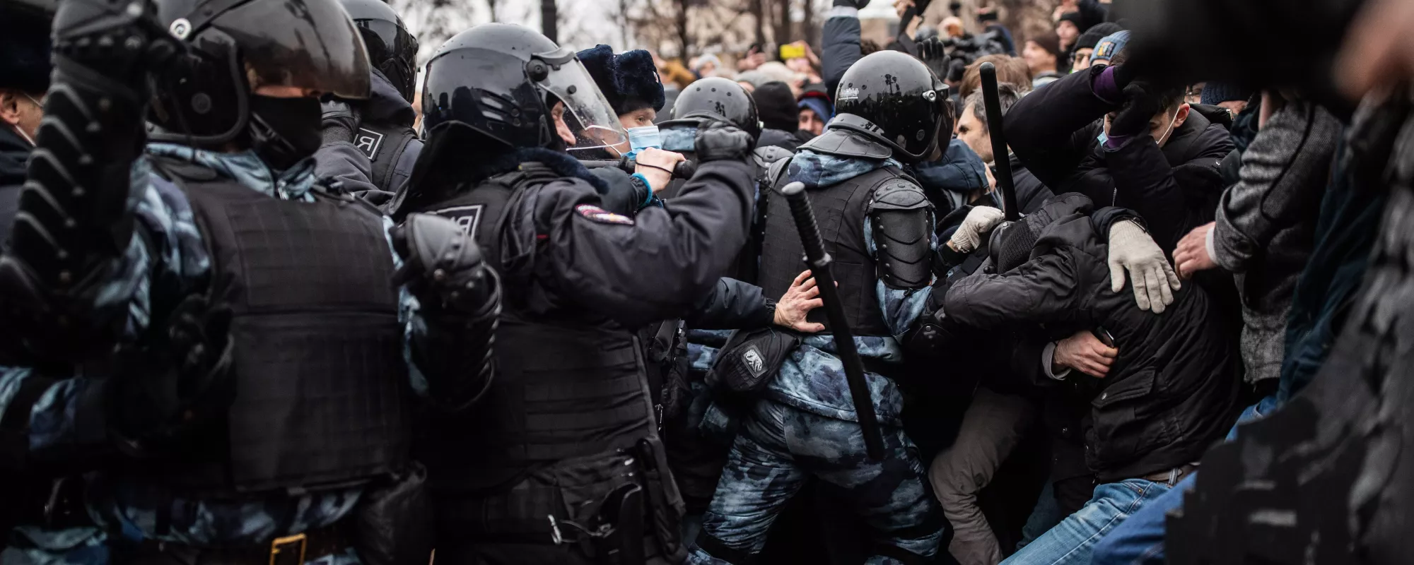 Protesters accused of violence against representatives of the state | OVD-Info