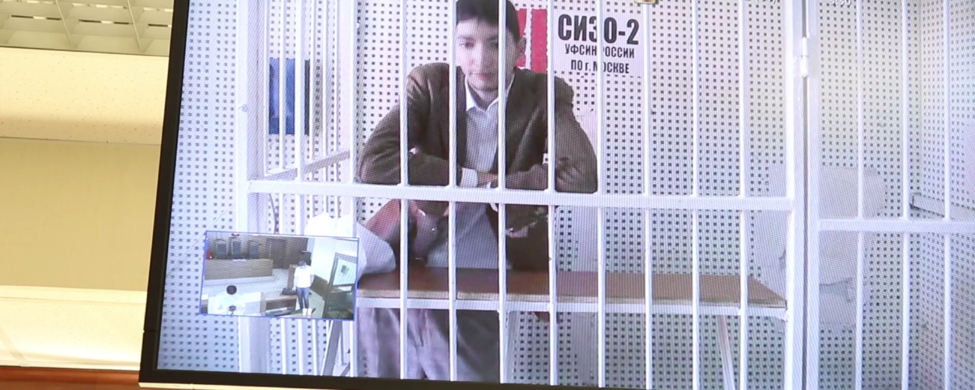 Суд оставил в СИЗО акциониста Павла Крисевича