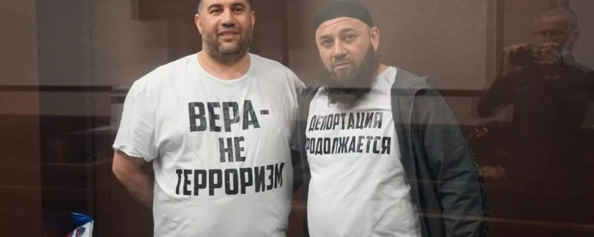 Военный суд приговорил двух крымских татар к 17 и 13 годам колонии по делу «Хизб ут-Тахрир»