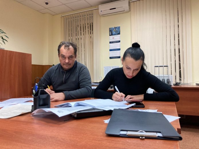 Владимир Егоров и адвокат Юлия Кузнецова в Басманном суде, 6 октября 2022 / Фото: «Медиазона»