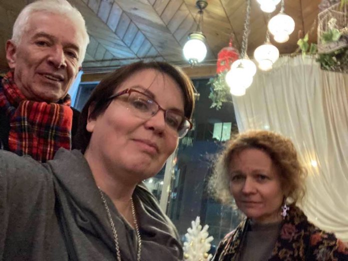 Юлия Галямина с адвокатами от ОВД-Инфо Михаилом Бирюковым и Марией Эйсмонт / Фото: Юлия Галямина