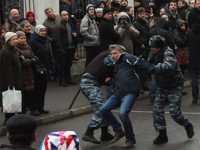 Detention of Alexei Gorinov at the sentencing of the inmates of the first wave of the Bolotnaya case. February 2014 / Photograph: Solidarnost Political Movement