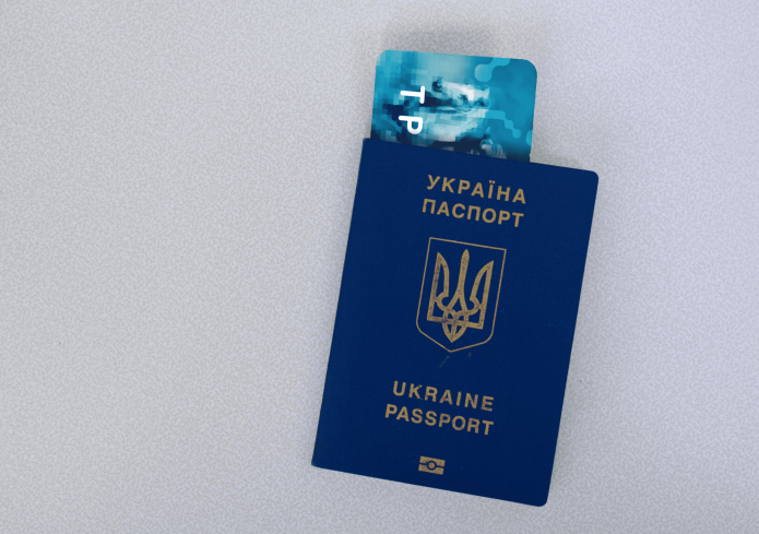 Ukrainian foreign passport / Photo: Mr Borys, pexels.com, mos.ru