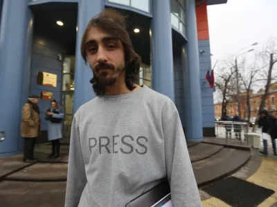  Как спецназ разгонял людей в Реутовском суде: рассказ задержанного журналиста 