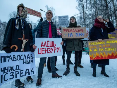  «Палатка цензуры»: как власти контролируют плакаты активистов 
