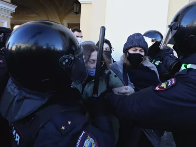  Задержания по всей стране: итоги протестов против войны с Украиной 24–27 февраля 
