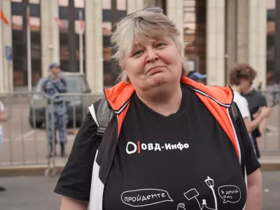  Правозащитница Алла Фролова: «Люди в автозаках - обычные участники мирных прогулок» 