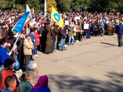 «Это поставлено на поток»: как в Элисте судят за протесты против врио мэра из ДНР