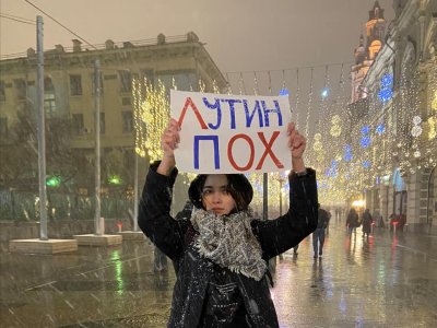 Кровь, черепно-мозговая, тошнота: рассказ задержанной у ФСБ активистки