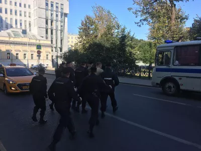  Задержания на шествии «Антикапитализм 2017» в Москве 