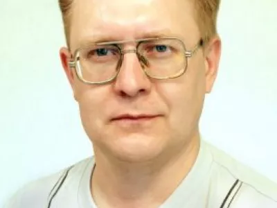      «Чтобы это не передалось учащимся»: как школьного учителя уволили за стихи
    