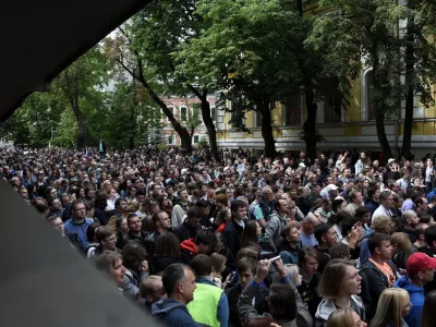  «Били, чтобы народ разошелся»: рассказы задержанных на акции у Мосгоризбиркома 