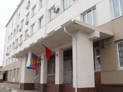      «Ты глотаешь, а она обратно из горла лезет»: рассказ о можайском спецприемнике
    
