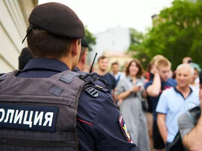  В Подмосковье полиция массово навещает участников марша в поддержку Голунова 