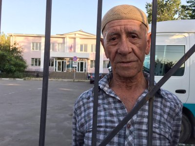 Одиночный пикет Сервера Караметова