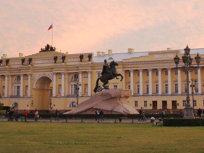 Региональные парламенты отменяют территориальные запреты на проведение публичных акций