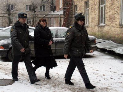 Суд оставил Таисию Осипову под стражей до середины июня