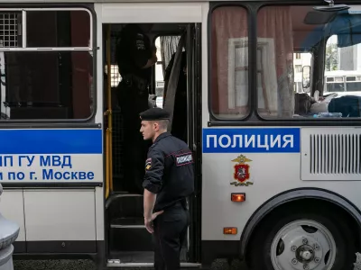  Новые обыски и допросы по следам летних протестов. Что известно 