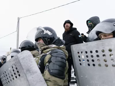  «Маму забрали и увезли в неизвестном направлении». Как власти преследуют участников протестов в Башкортостане 