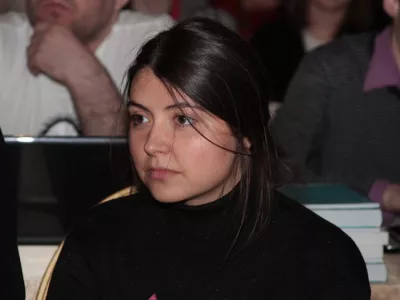      Просьба пресечь клевету
    