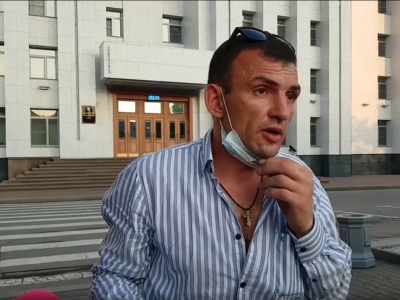 Как полицейские в Хабаровске пытались отобрать «Фургаломобиль»: рассказ водителя
