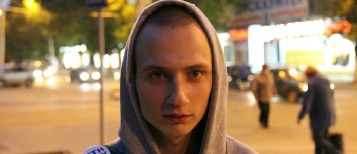 «В местах сбора молодежи»